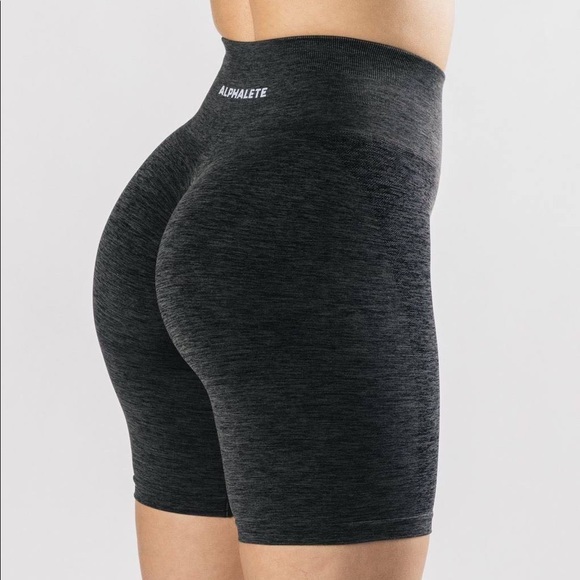 ALPHALETE 7.5 OG BIKER SHORTS SMALL IN POWDER GREY - Picture 1 of 7